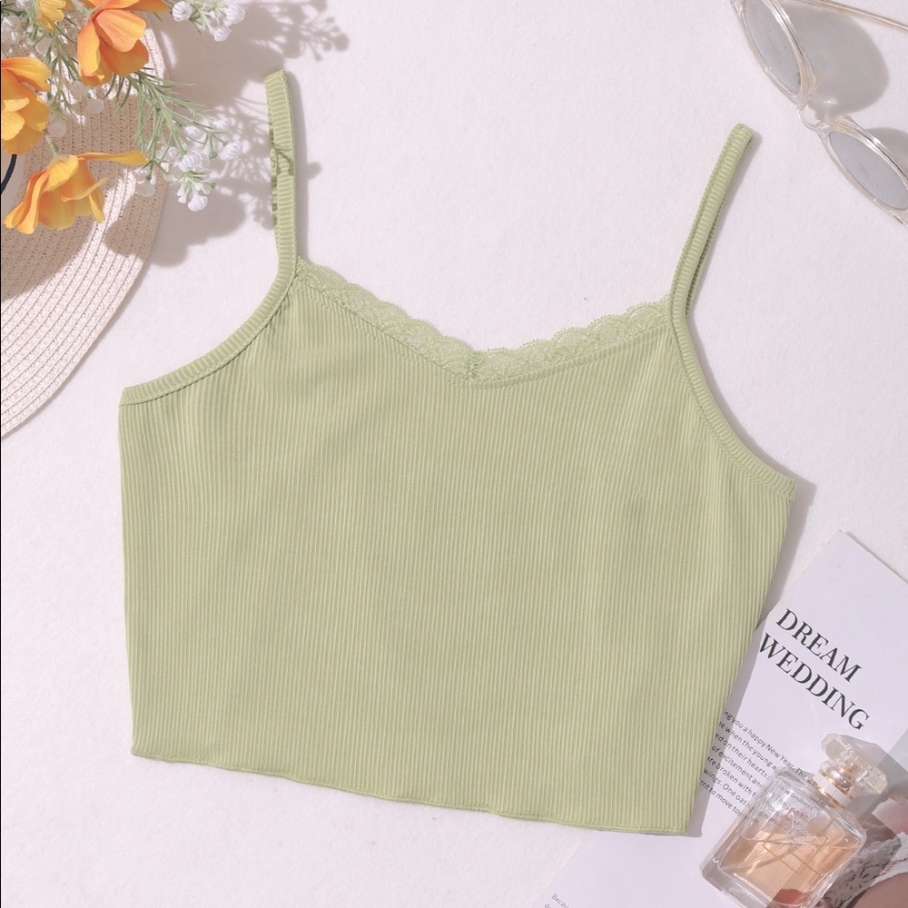 Lace trim rib-knit corp cami top